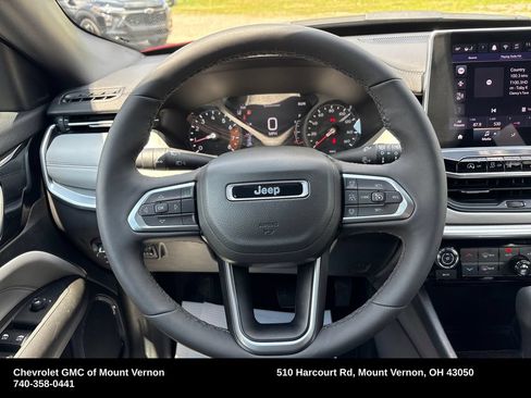 Used 2026 Jeep Compass Limited AWD/4WD image 31