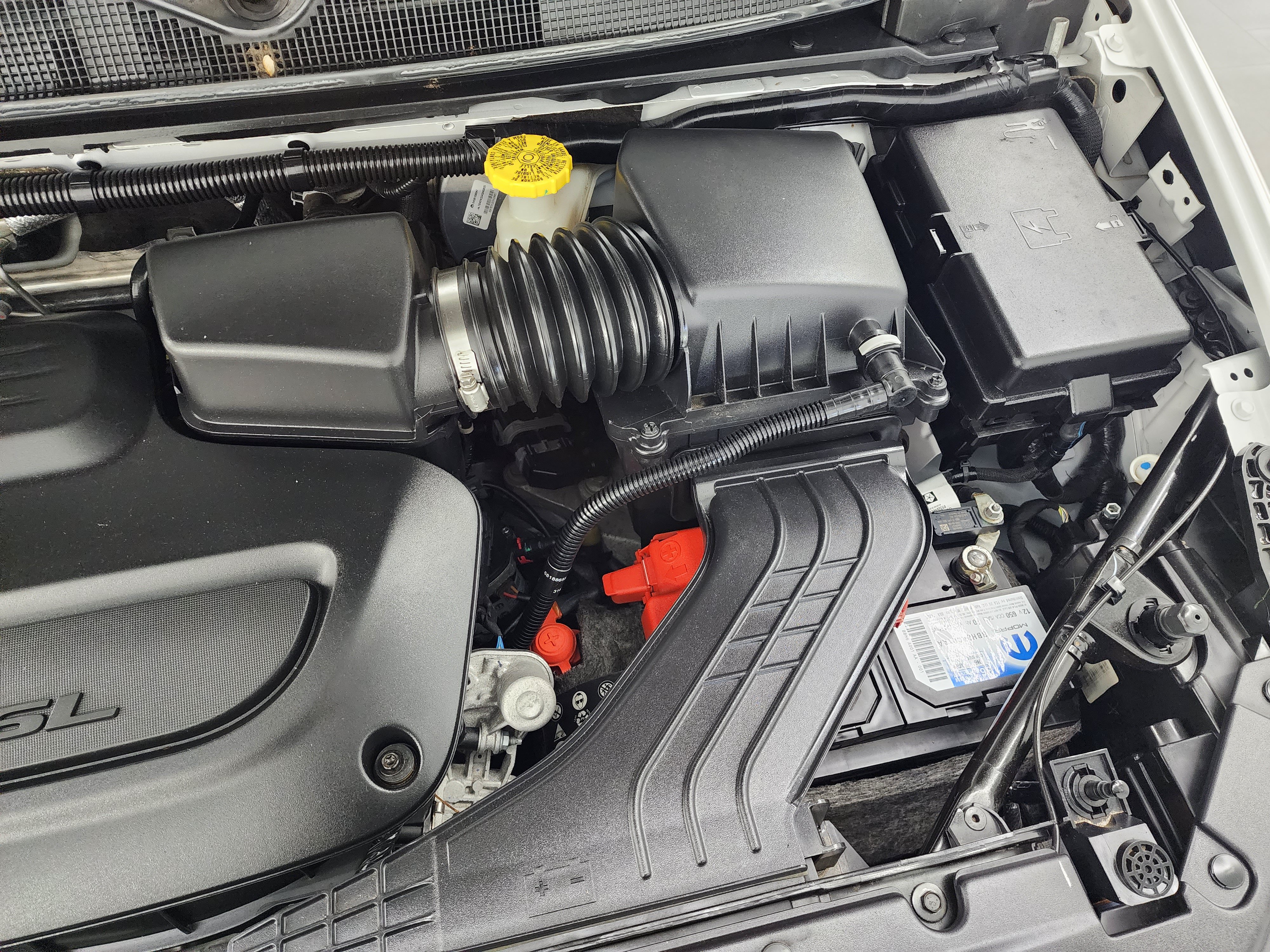 Used 2024 Chrysler Pacifica Touring-L FWD image 18