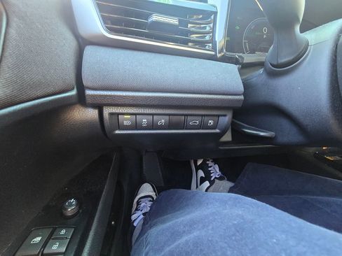 Used 2025 Toyota Camry LE image 9