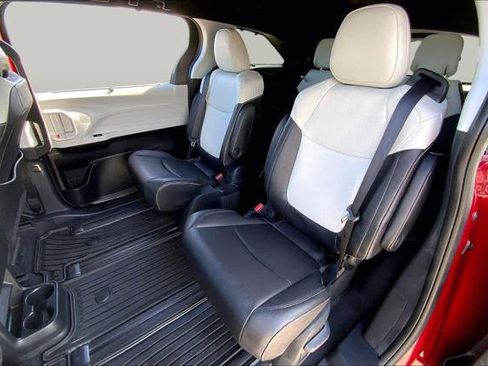 Certified 2026 Toyota Sienna XSE FWD image 20