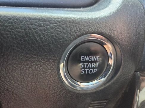 Used 2021 Toyota 4Runner Venture w/ Moonroof Package AWD/4WD image 27