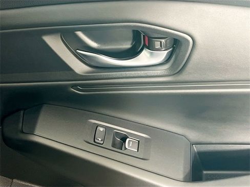 Used 2023 Honda Accord EX image 30