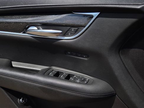 Used 2021 Cadillac XT5 Premium Luxury FWD image 21