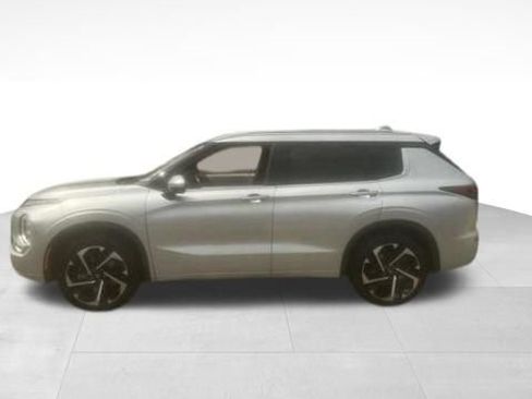 Used 2024 Mitsubishi Outlander SEL AWD/4WD image 5