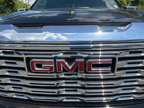 Used 2022 GMC Sierra 1500 Denali AWD/4WD image 24