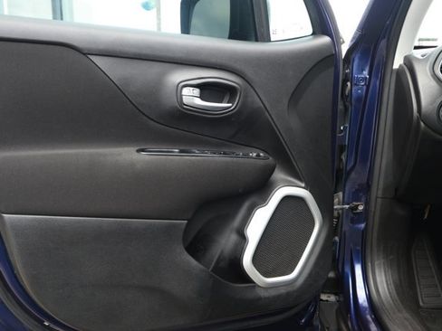 Used 2018 Jeep Renegade Sport w/ Power & Air Group image 21