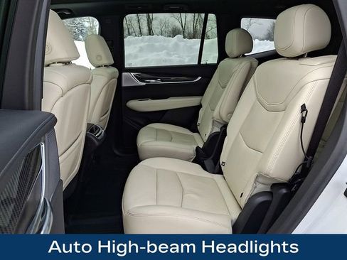 Used 2021 Cadillac XT6 Sport image 13