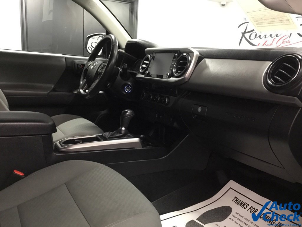 Used 2021 Toyota Tacoma SR5 AWD/4WD image 42