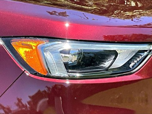 Used 2023 Ford Edge SEL w/ Convenience Package AWD/4WD image 30
