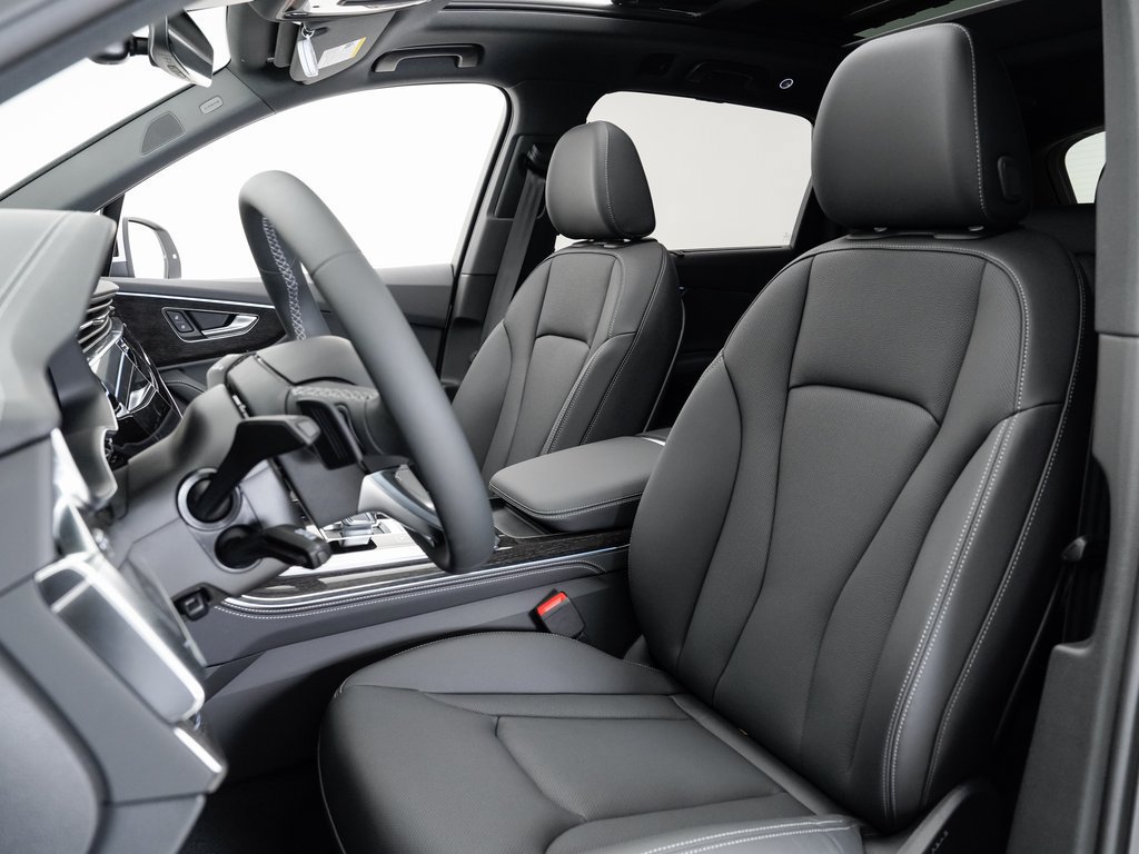 Certified 2025 Audi Q7 3.0T Premium Plus w/ Premium Plus Package AWD/4WD image 5