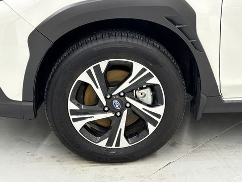 Used 2025 Subaru Crosstrek 2.0i Premium image 10
