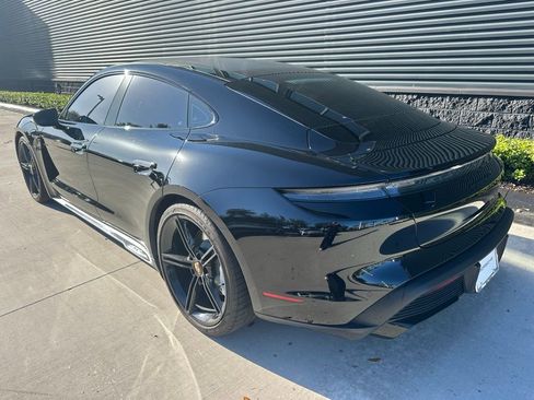 Certified 2023 Porsche Taycan GTS image 3