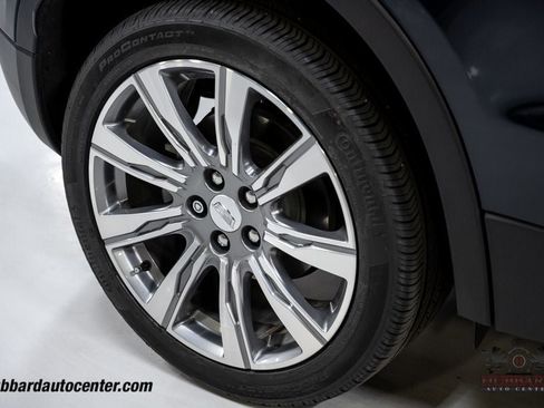 Used 2023 Cadillac XT4 Premium Luxury FWD image 38