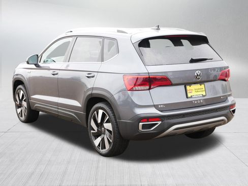 Used 2024 Volkswagen Taos SEL image 5