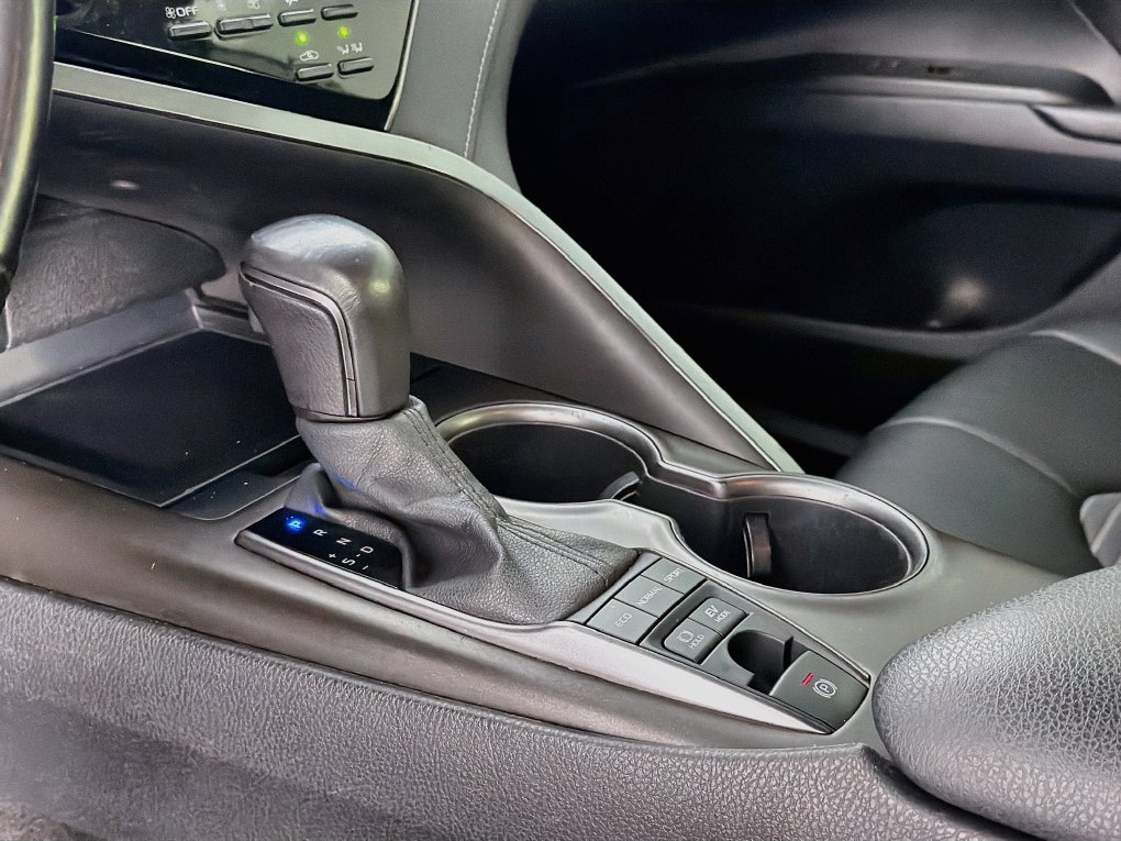 Used 2021 Toyota Camry SE FWD image 34