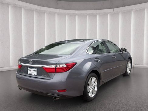 Used 2014 Lexus ES 350 w/ Premium Package FWD image 3