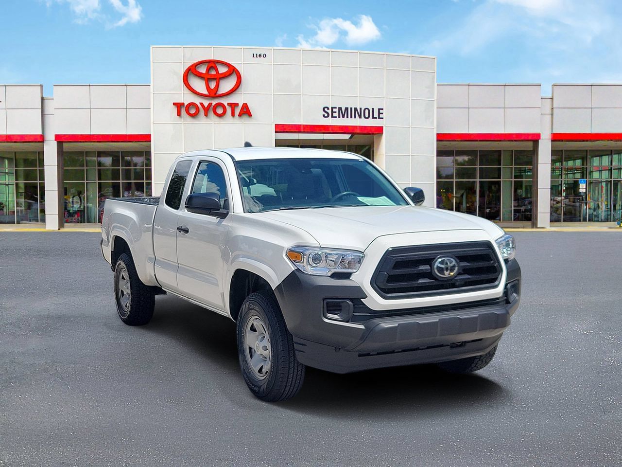 Used 2022 Toyota Tacoma SR RWD image 2