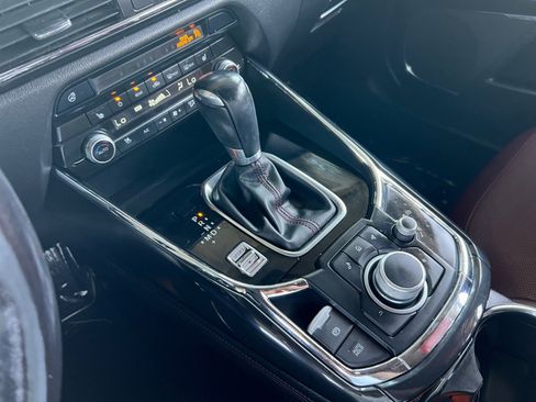 Used 2022 MAZDA CX-9 Carbon Edition image 19