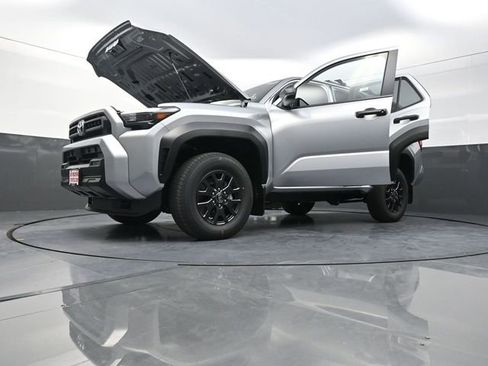 Used 2026 Toyota 4Runner SR5 AWD/4WD image 40