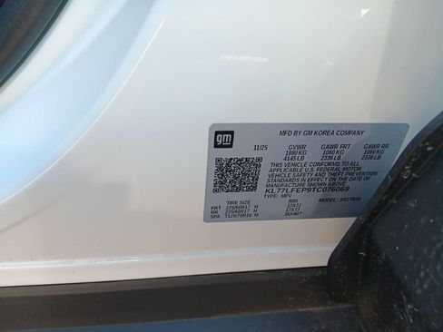 Used 2026 Chevrolet Trax LS FWD image 29