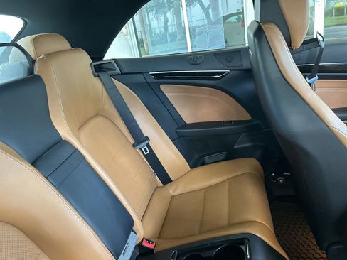 Used 2015 Mercedes-Benz E 550 Cabriolet image 34