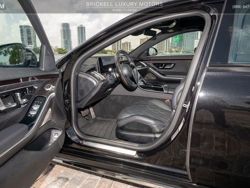 Used 2024 Mercedes-Benz S 580 4MATIC Sedan w/ AMG Line image 15