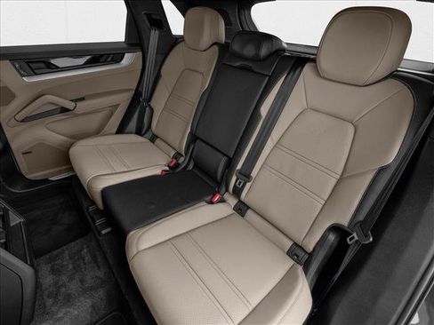 New 2026 Porsche Cayenne AWD/4WD image 9