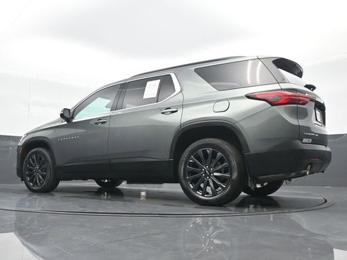 Used 2022 Chevrolet Traverse LT image 19