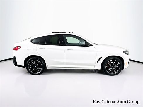 Used 2024 BMW X4 M40i w/ Premium Package image 8