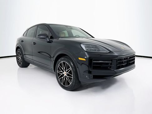 New 2026 Porsche Cayenne Coupe AWD/4WD image 7