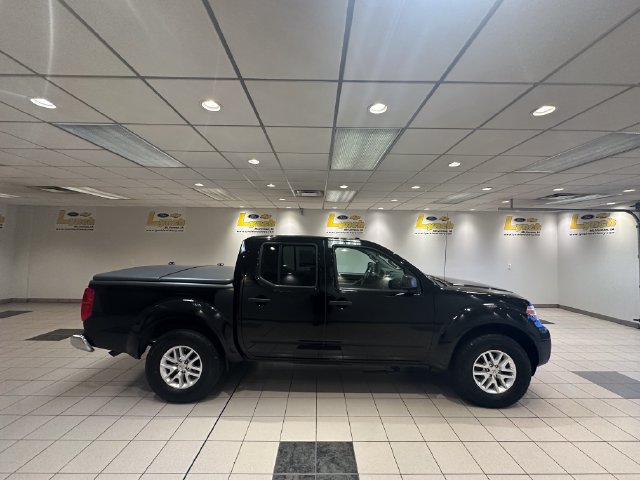 Used 2017 Nissan Frontier SV w/ SV Value Truck Package AWD/4WD image 3