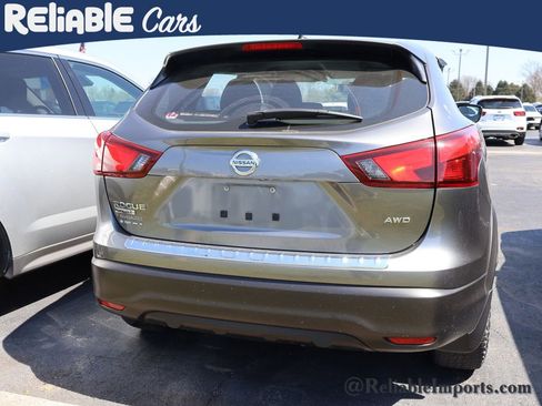Used 2017 Nissan Rogue Sport S w/ S Appearance Package image 15