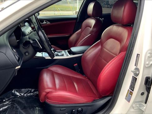 Used 2019 Kia Stinger GT2 image 7