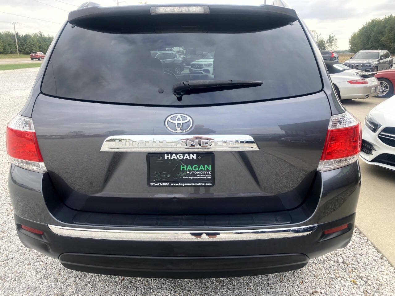 Used 2013 Toyota Highlander Plus FWD image 9