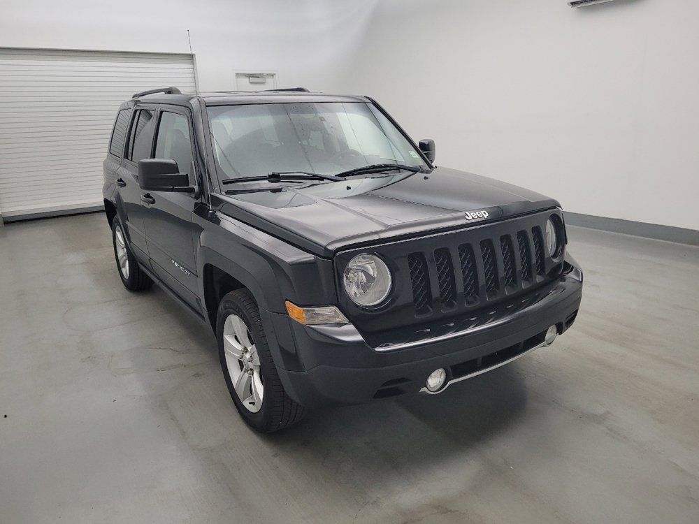 Used 2017 Jeep Patriot Latitude FWD image 13