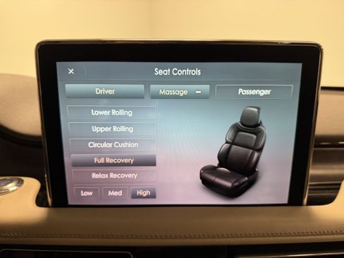 Used 2021 Lincoln Aviator Reserve w/ Equipment Group 202A image 10