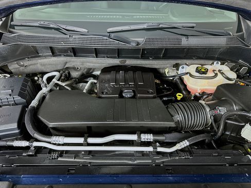 Used 2023 Chevrolet Silverado 1500 LT image 32