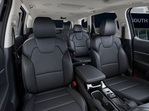 New 2025 Kia Telluride S image 15