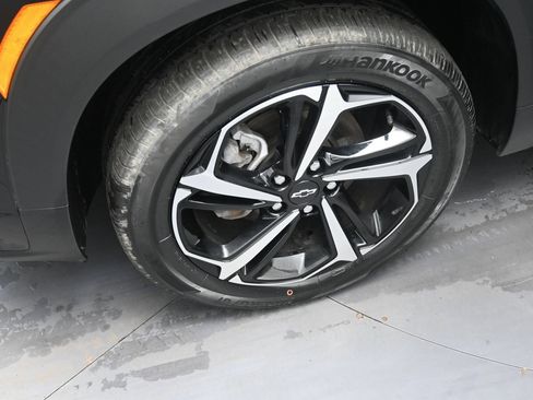 Used 2023 Chevrolet TrailBlazer RS AWD/4WD image 13