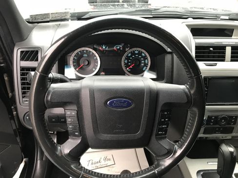 Used 2010 Ford Escape XLT image 12
