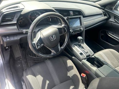 Used 2017 Honda Civic Sport image 8