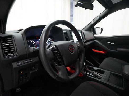 Certified 2023 Nissan Frontier PRO-4X w/ Pro Convenience Package AWD/4WD image 8