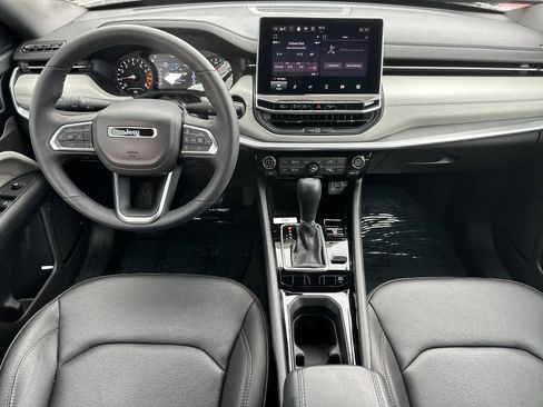 Certified 2024 Jeep Compass Limited image 13