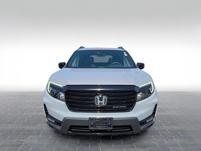 Used 2025 Honda Passport Black Edition image 2