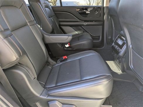 Certified 2022 Lincoln Aviator Reserve image 27