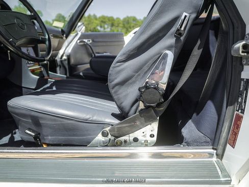 Used 1988 Mercedes-Benz 560 SL image 31