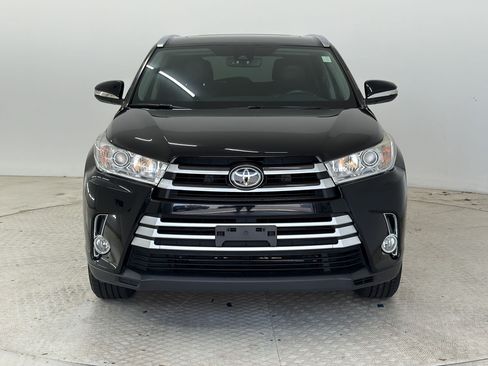 Used 2017 Toyota Highlander XLE AWD/4WD image 6
