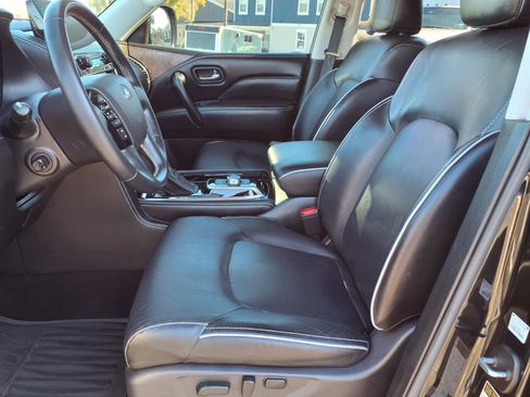 Used 2023 INFINITI QX80 Premium Select w/ All-Season Package image 14
