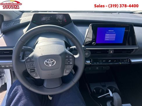 New 2026 Toyota Prius LE image 13