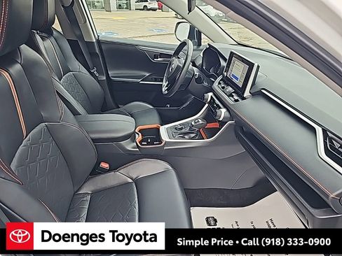 Used 2024 Toyota RAV4 Adventure image 21
